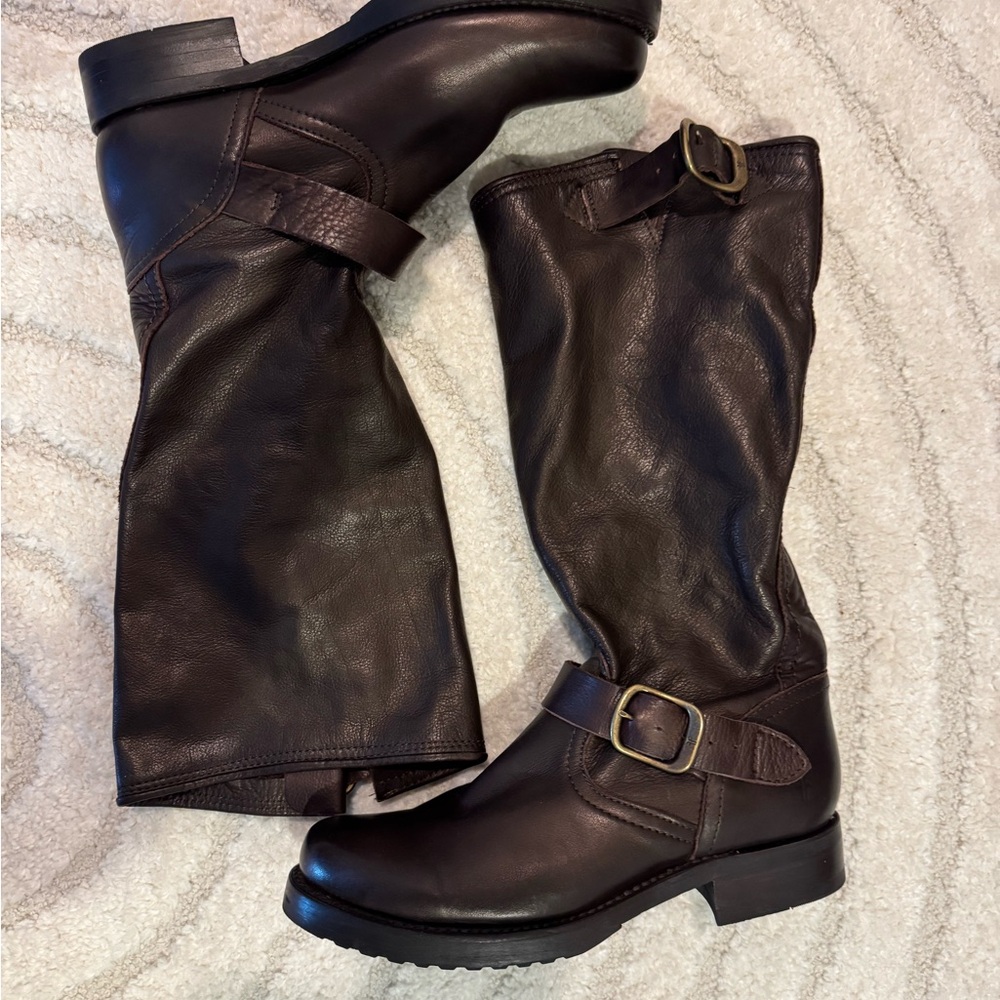 Frye Veronica Slouch Boot size 8 NWT Dark Brown